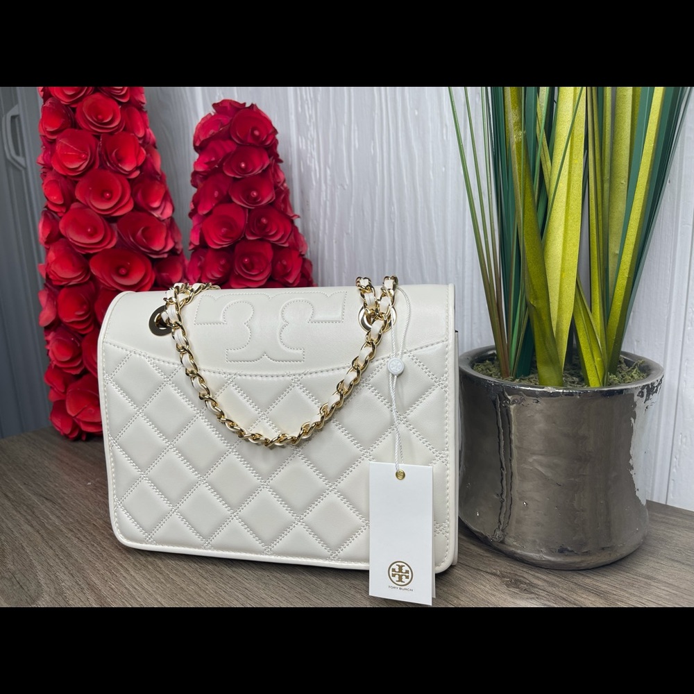 ‼️SOLD‼️Tory Burch savanna leather crossbody 💜💜 - Picture 1 of 9